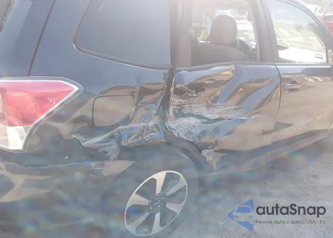 2018 Subaru Forester 2.5I Premium from USA, damaged, VIN JF2SJAGC3JH426393